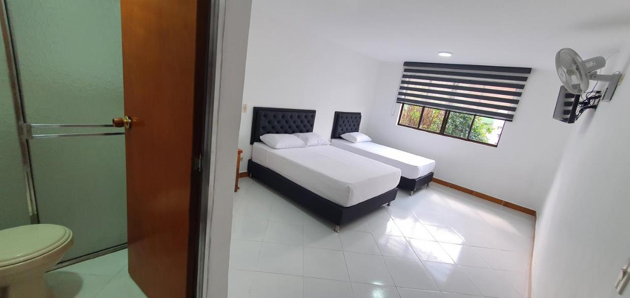 Hotel Picasso 70 Medellín Exterior foto